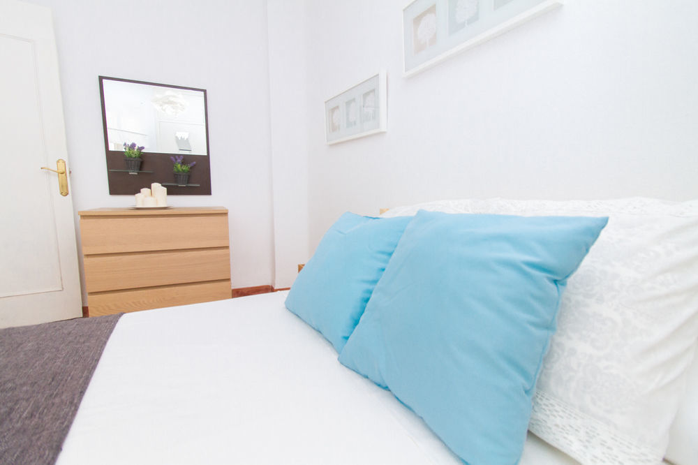 Apartamentos Malaga Centro Hernan Ruiz De 4 A 8 Personas Eksteriør bilde